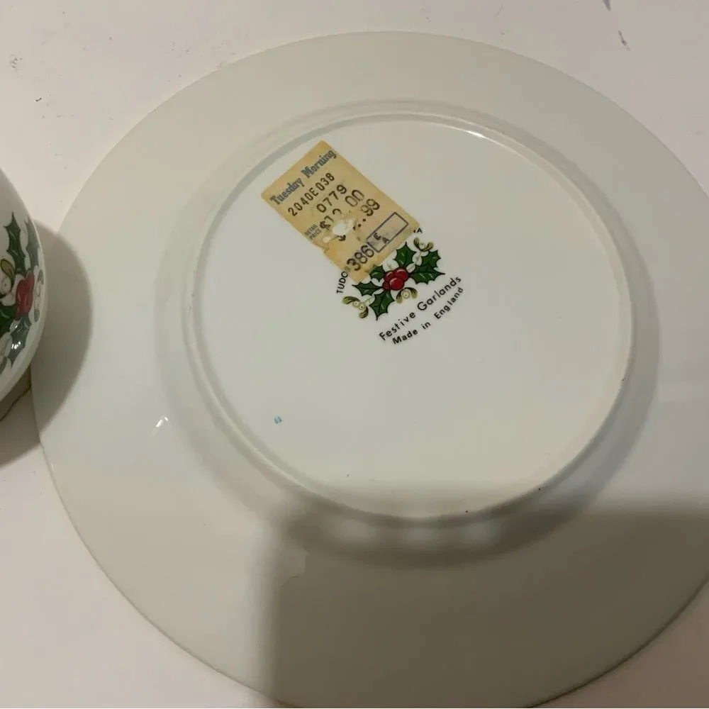 TUDOR ROSE CHINA FESTIVE GARLANDS BUD VASE & SALAD PLATE 8 1/8 ENGLAND G12